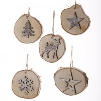 Lot de 5 sujets de noël rondins de bois nature à suspendre motif flocon, biche, étoile et sapin