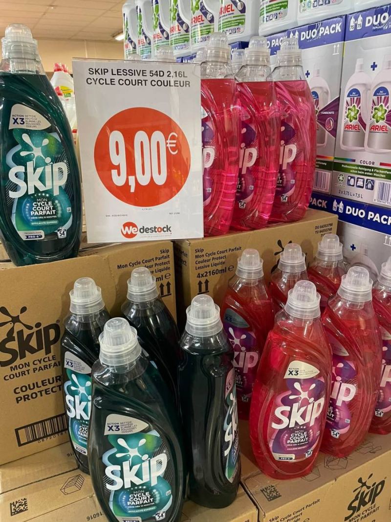 Lessive liquide Skip 2,16 L à 9 €
